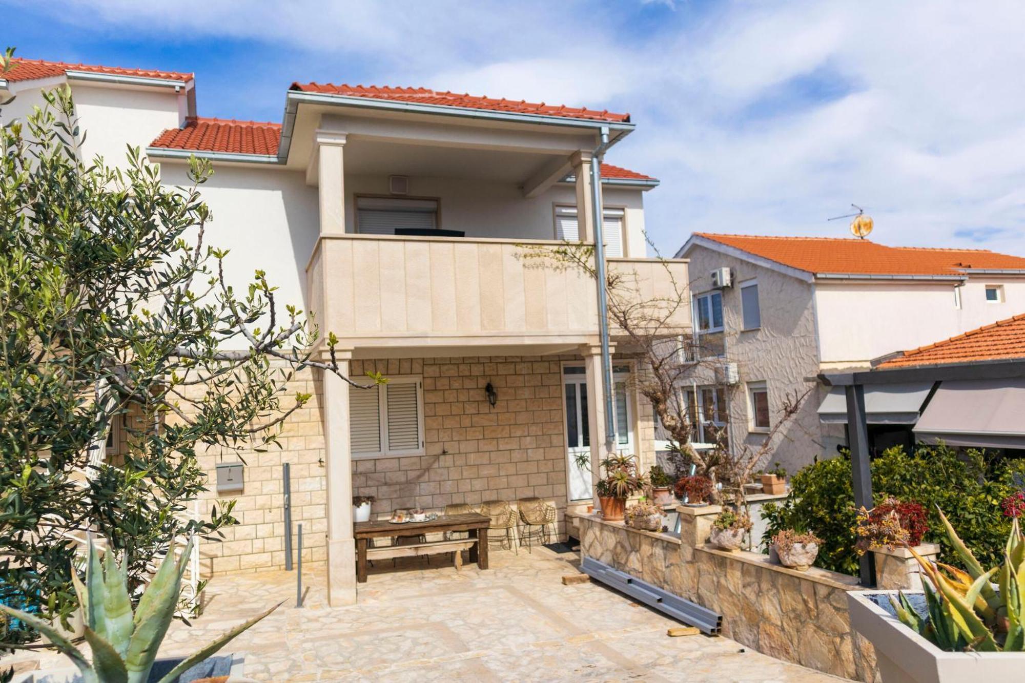 Apartments Ivanka Supetar Exterior foto